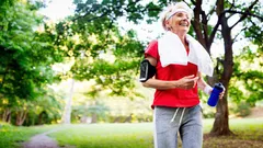 Experts hebben de meest betrouwbare manier genoemd om na je 60ste af te vallen in je buik